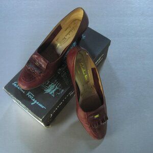 Salvatore Ferragamo Shoes Florence Italy 9 1/2 B Gently Worn with Box